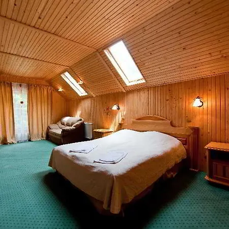 Lavanda Country Club Hotel Tatariv