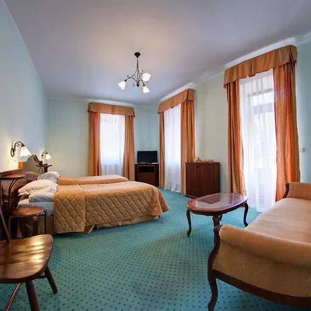 Lavanda Country Club Hotel Tatarów